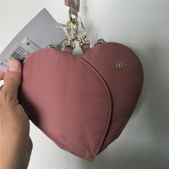 NWT Lululemon Dual Pouch Heart - Picture 5 of 12